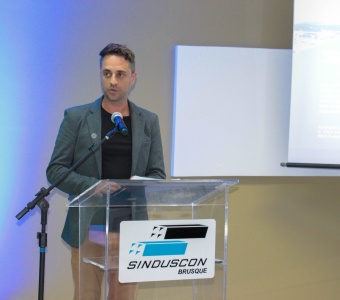 Sinduscon comemora 32 anos de trajetória com associados e autoridades do município